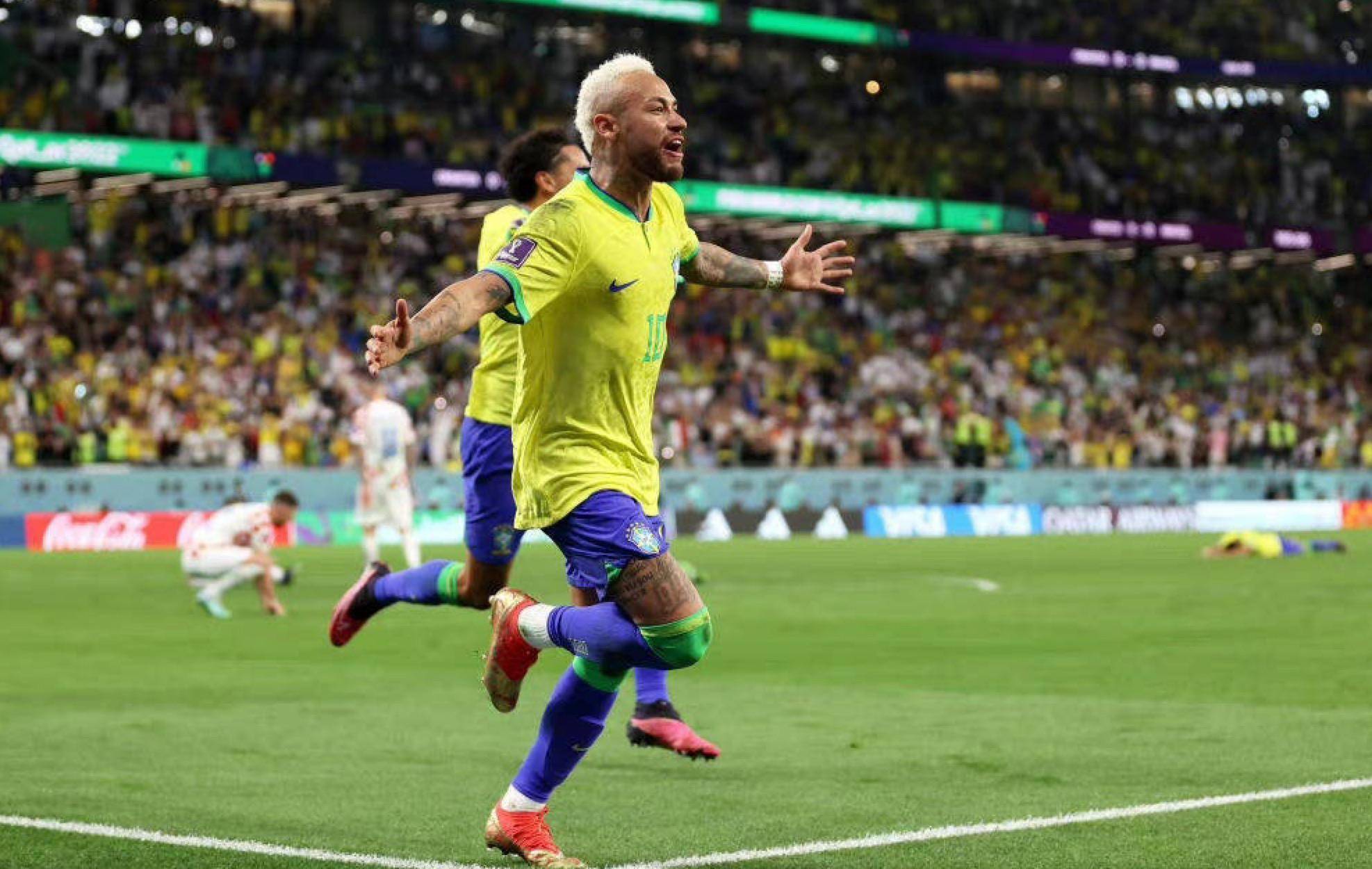 为帮助他融 为帮助他融